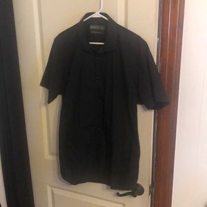 Short-sleeve button down